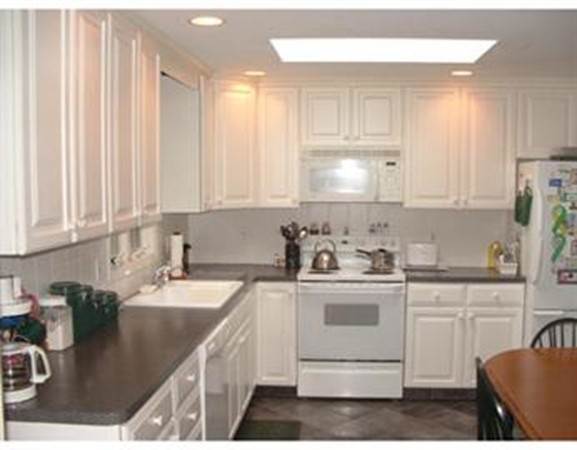 4 Devon Road Norwood, MA 02062 - Photo 3 of 23 Gallery Image 3