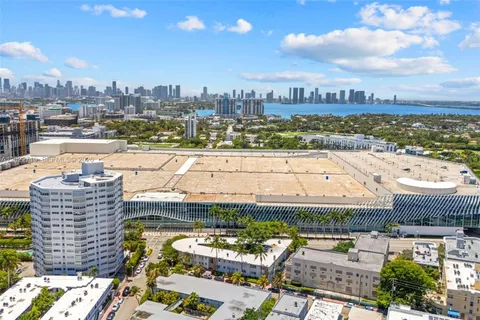 $335,000 | 1925 Washington Avenue, Unit 16, Miami Beach, FL 33139