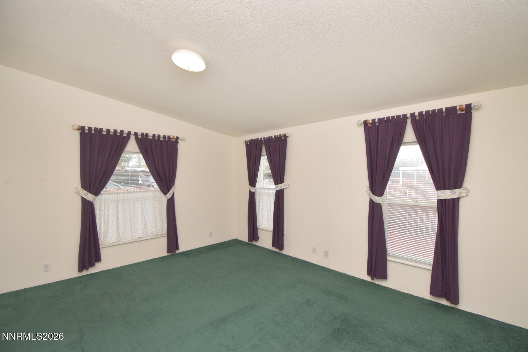 289 Aristocrat Way Reno, NV 89506 - Photo 16 of 30 cDSC_0206 - Copy-Recovered