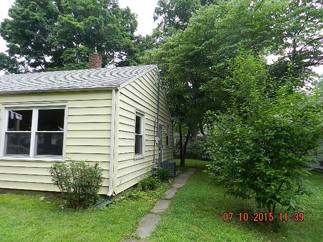 310 West 11th Street Rochester, IN 46975 - Photo 2 of 12