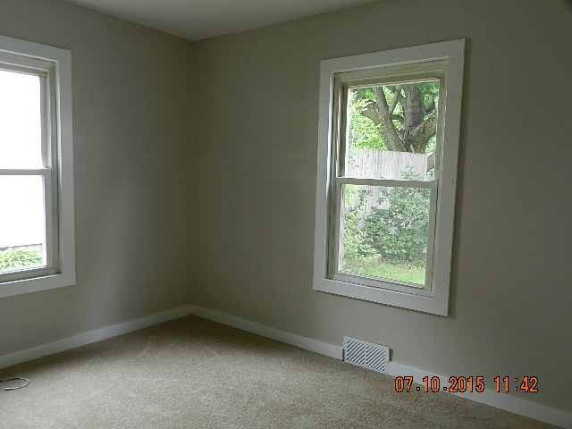 310 West 11th Street Rochester, IN 46975 - Photo 9 of 12