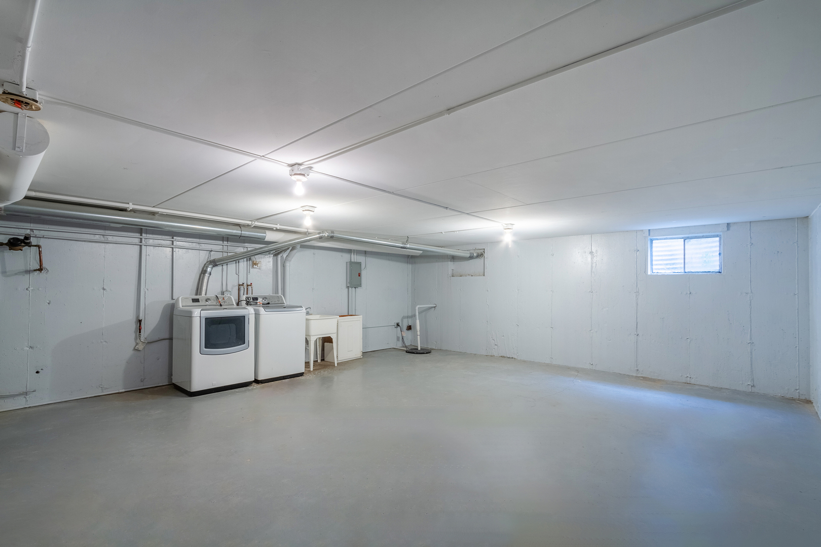 1010 Kenneth Circle Elgin, IL 60120 - Photo 17 of 18 a view of a garage