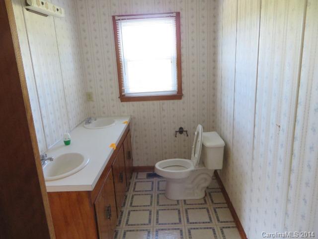 4377 East Maiden Road Maiden, NC 28650 - Photo 10 of 17 Gallery Image 10