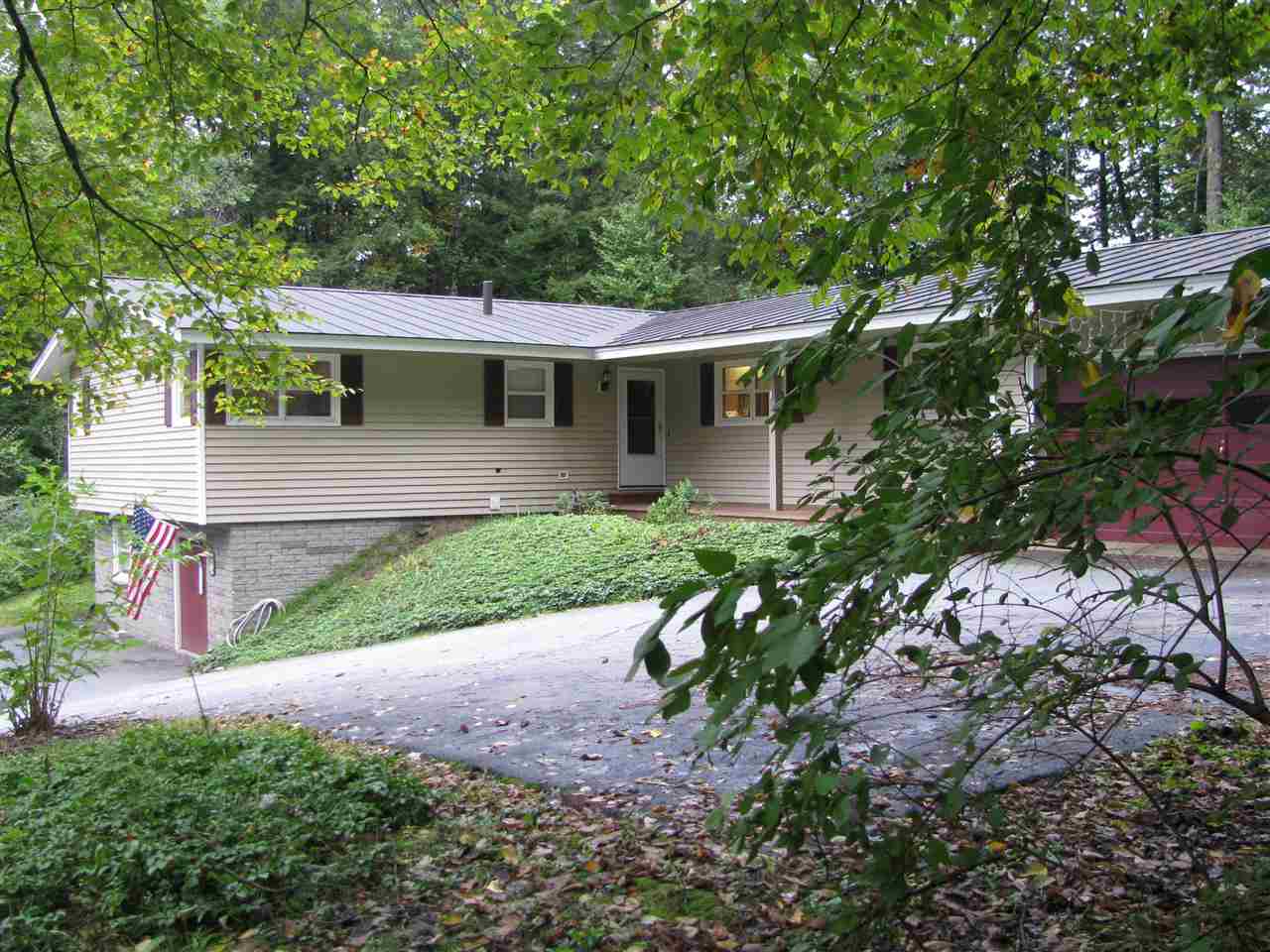 34 Pond Road Rockingham, VT 05101 - Photo 10 of 20