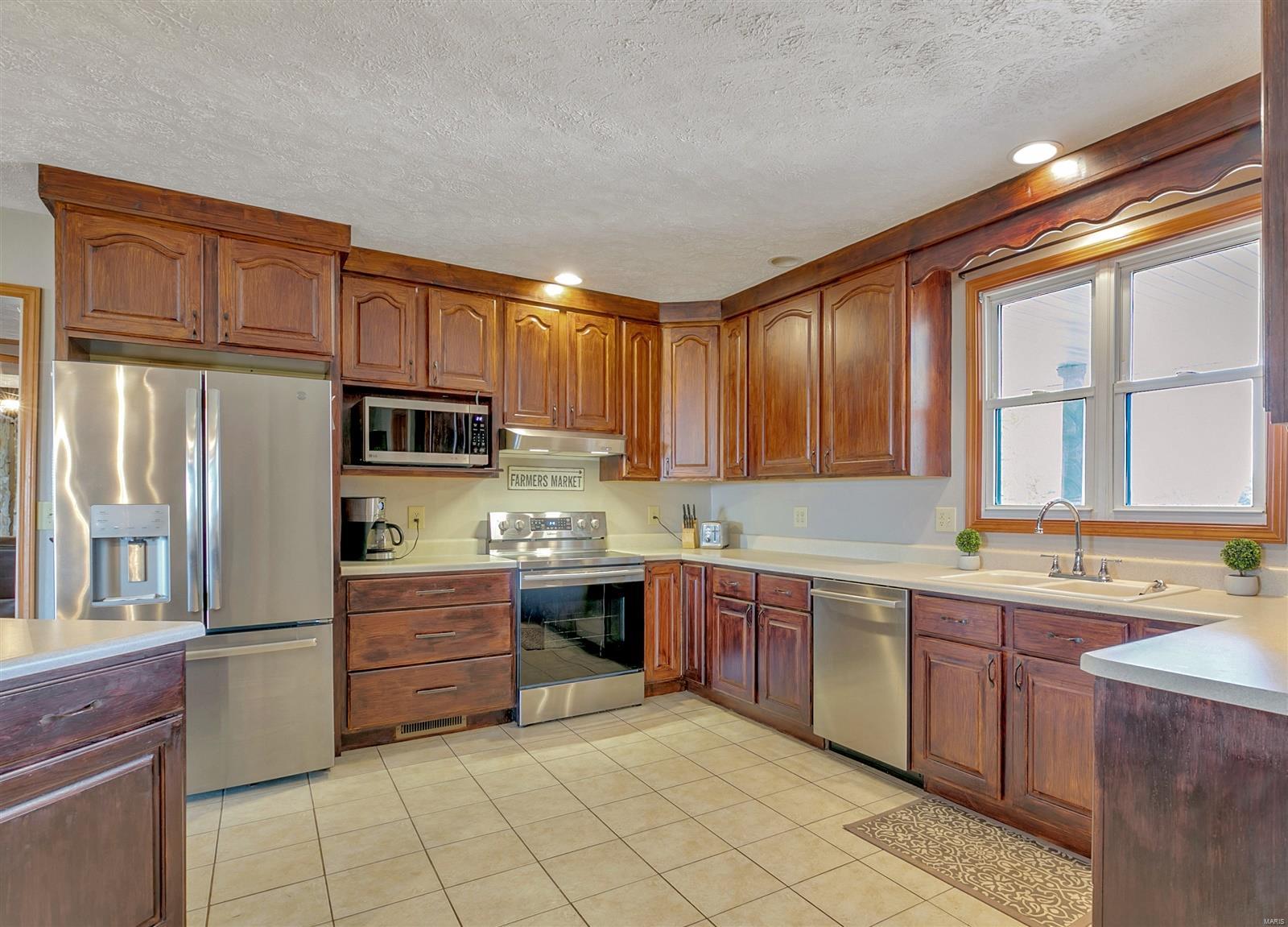 12646 Rose Road Trenton, IL 62293 - Photo 13 of 62