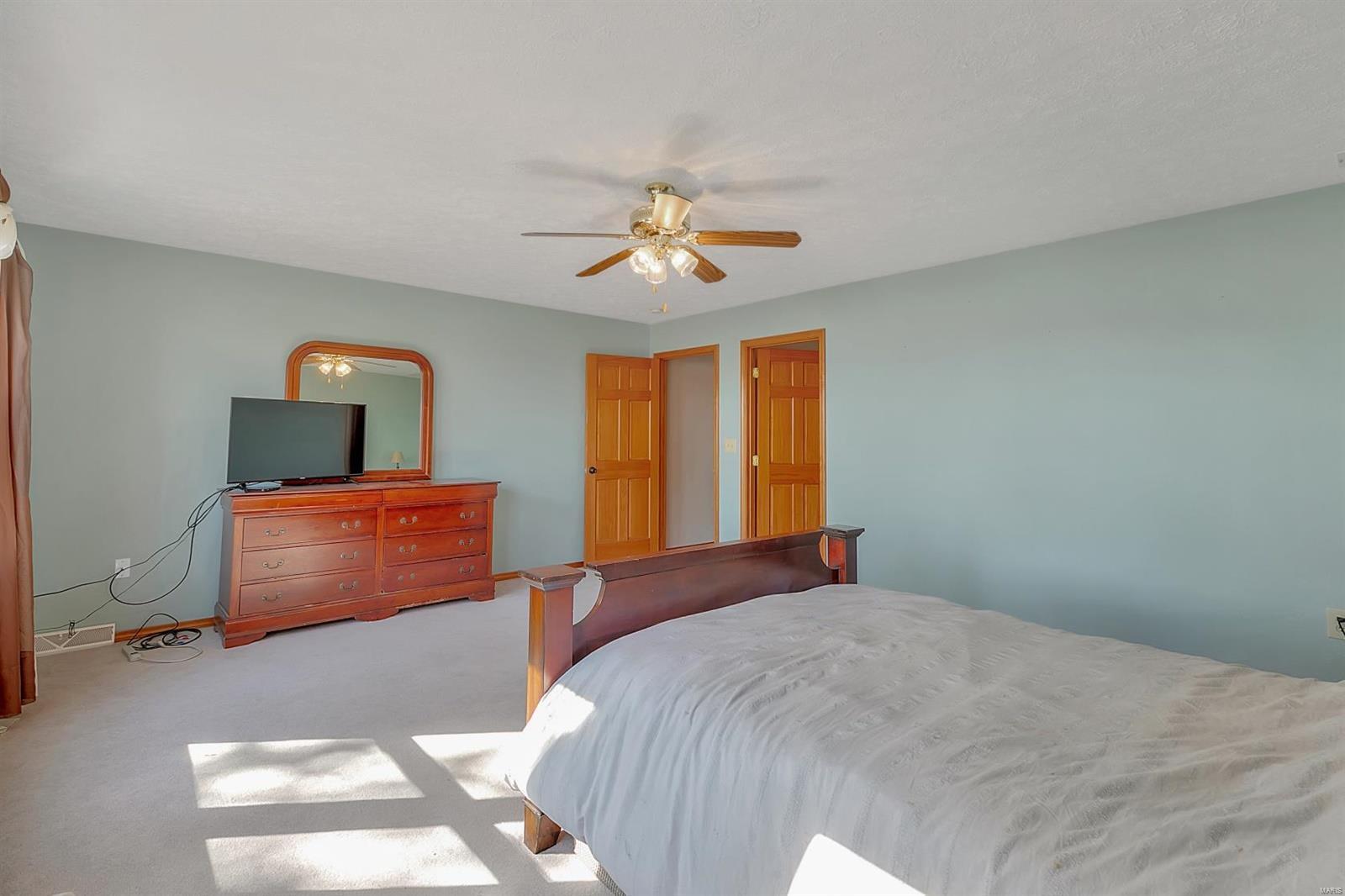 12646 Rose Road Trenton, IL 62293 - Photo 29 of 62