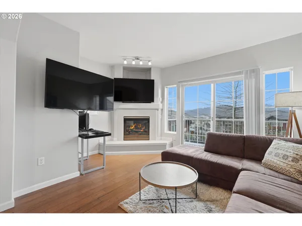 $345,000 | 15445 Southwest Sparrow Loop, Unit 104, Beaverton, OR 97007