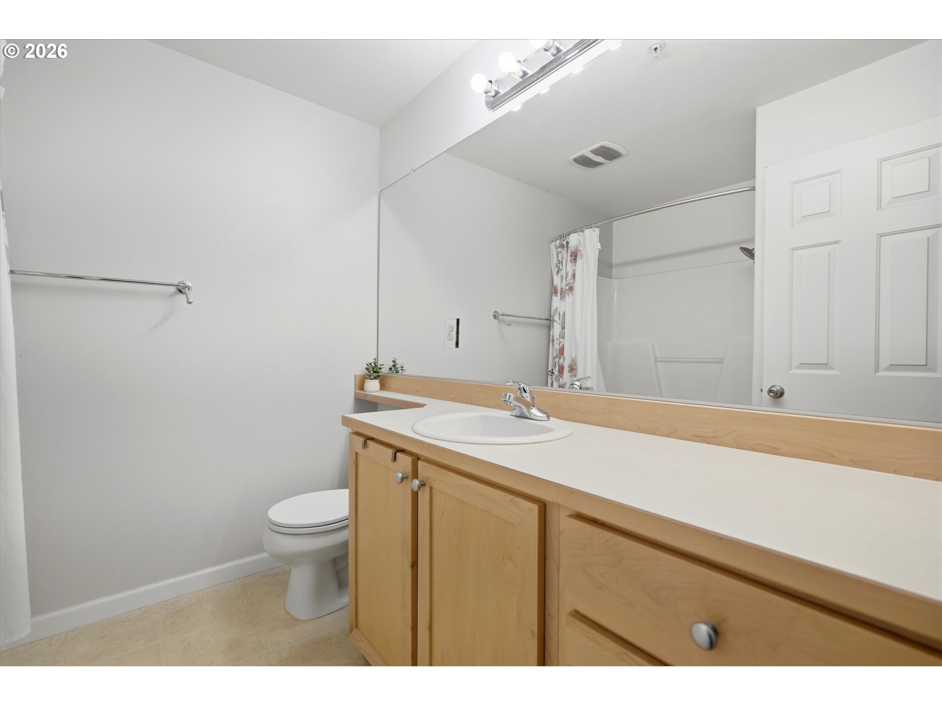 15445 Southwest Sparrow Loop, Unit 104 Beaverton, OR 97007 - Photo 26 of 44