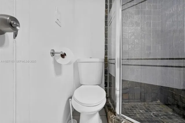 $2,150 | 3545 Northeast 167th Street, Unit 208, North Miami Beach, FL 33160