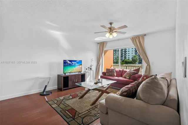 $2,150 | 3545 Northeast 167th Street, Unit 208, North Miami Beach, FL 33160