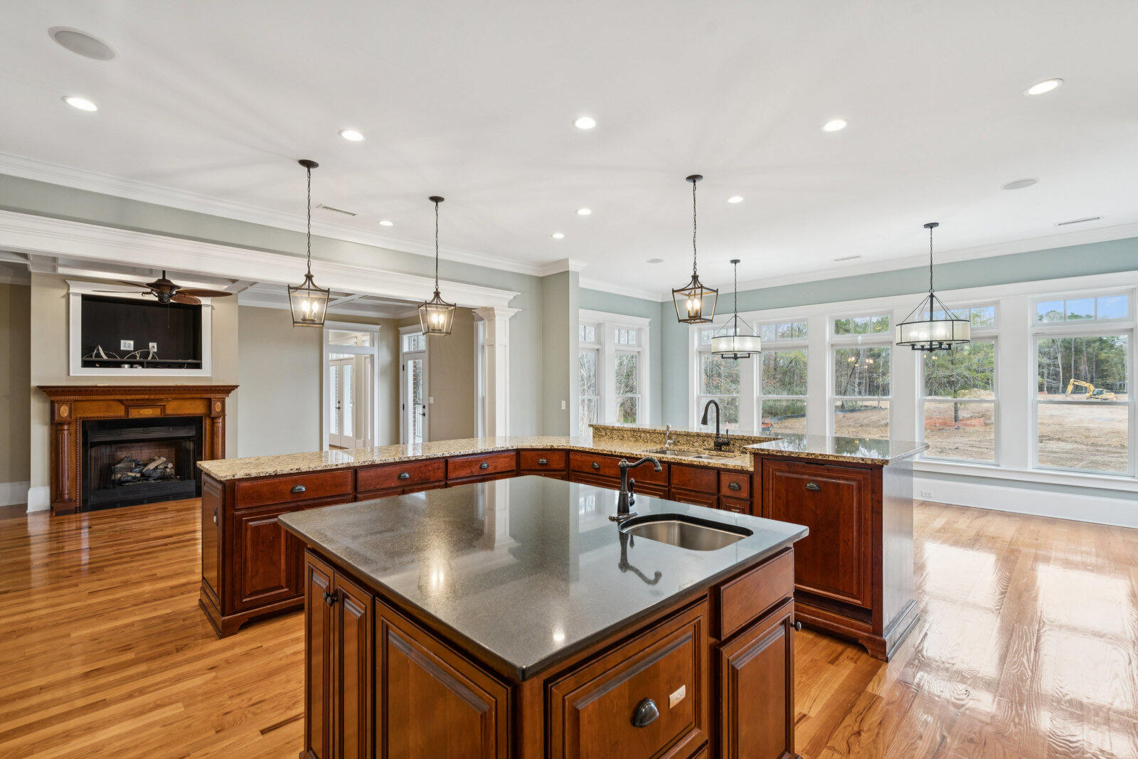 349 Mentor Road Summerville, SC 29483 - Photo 24 of 134 025_349mentorrd-keeneyemarketing-041_458