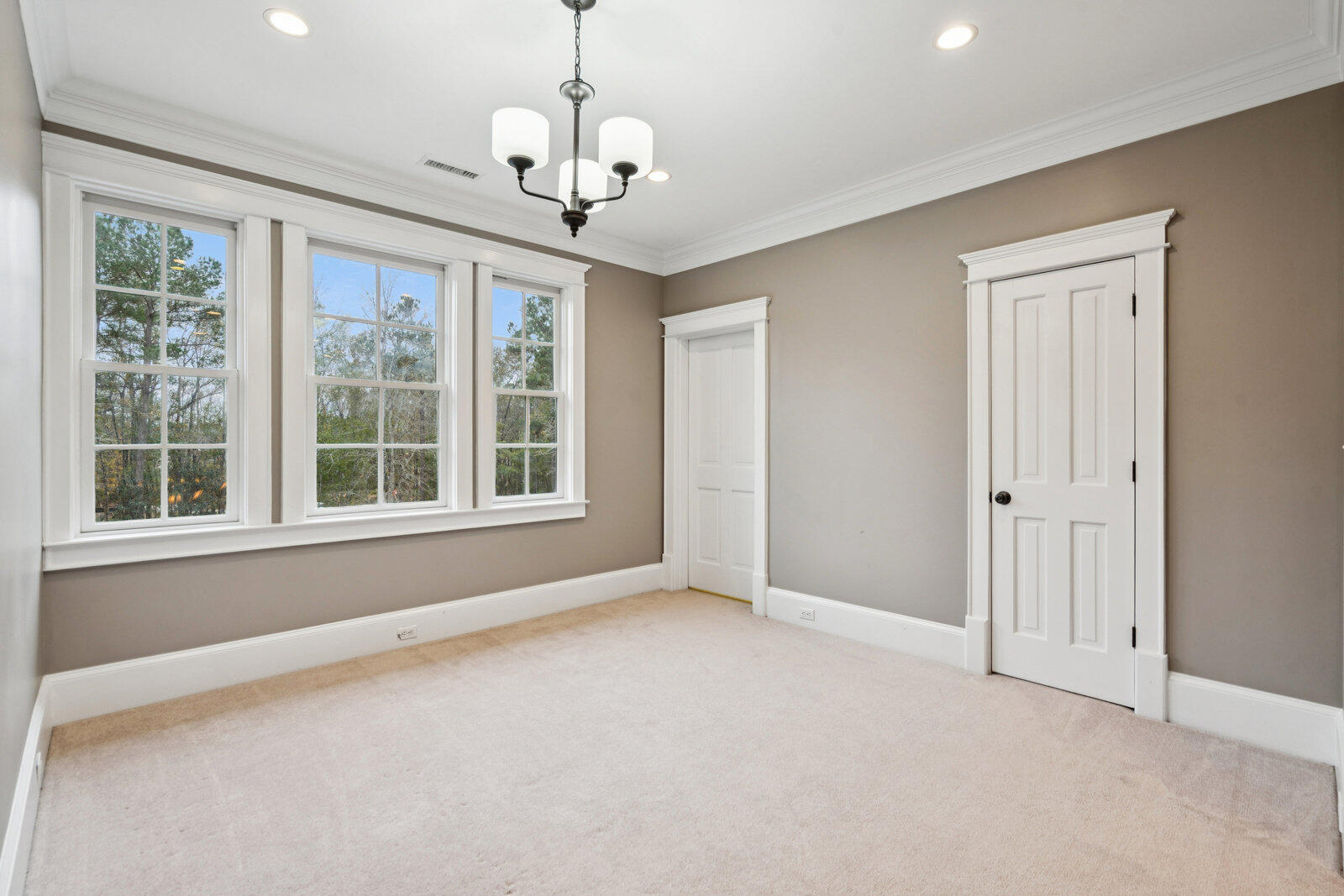 349 Mentor Road Summerville, SC 29483 - Photo 54 of 134 055_349mentorrd-keeneyemarketing-078_990