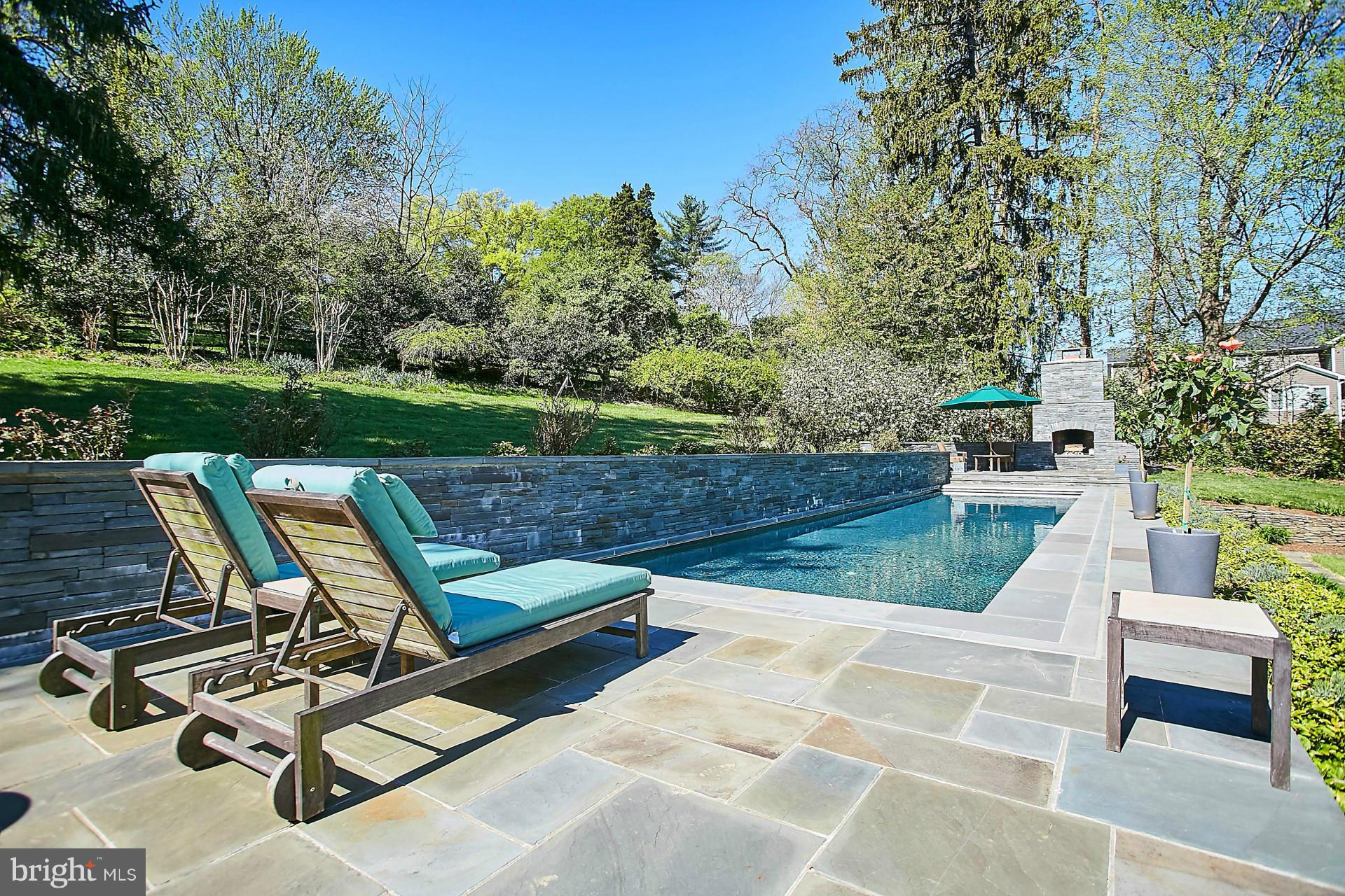 6539 Georgetown Pike McLean, VA 22101 - Photo 5 of 30