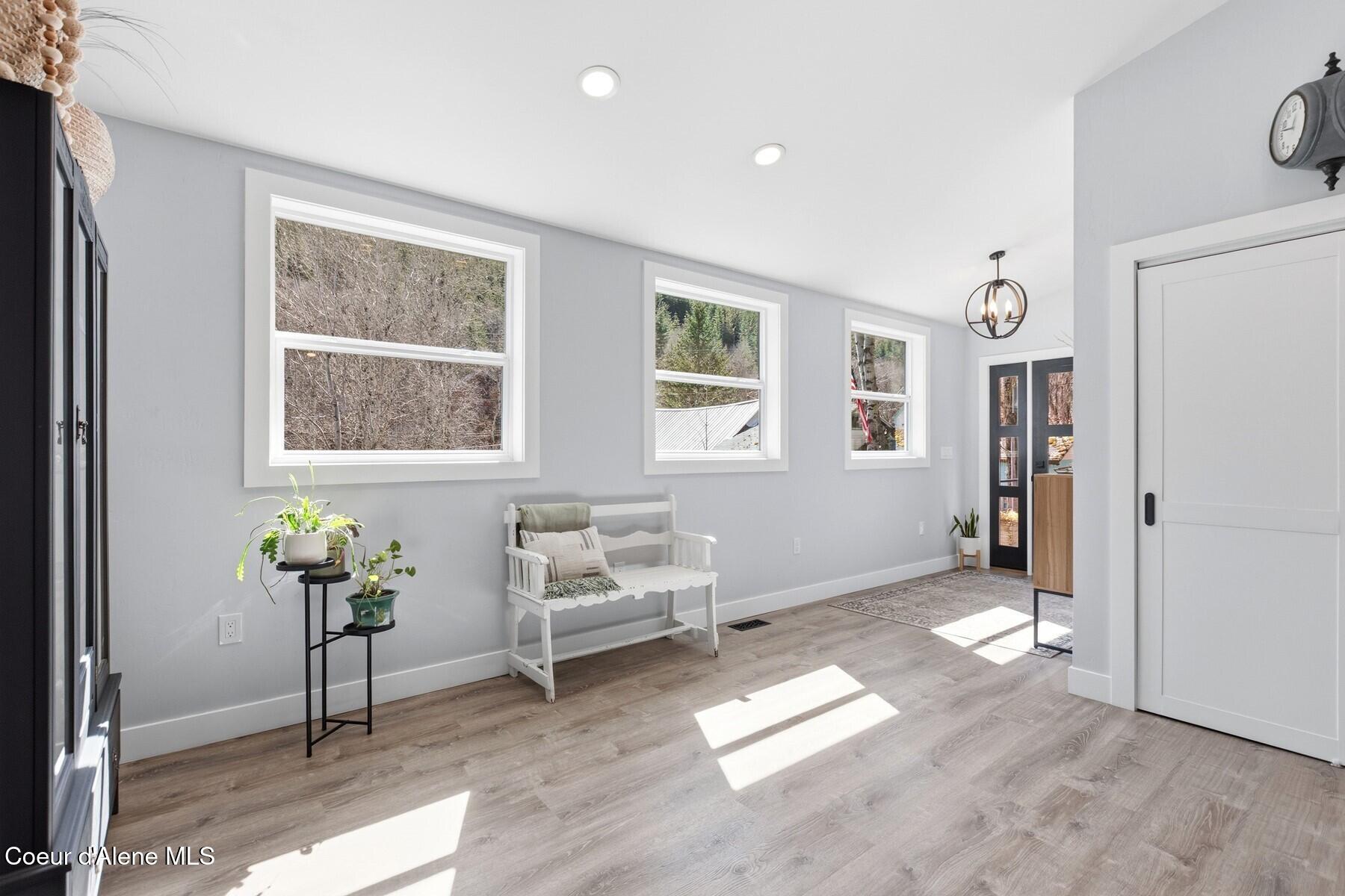 632 Main Street Wardner, ID 83837 - Photo 47 of 48 Open Concept Floor Plan