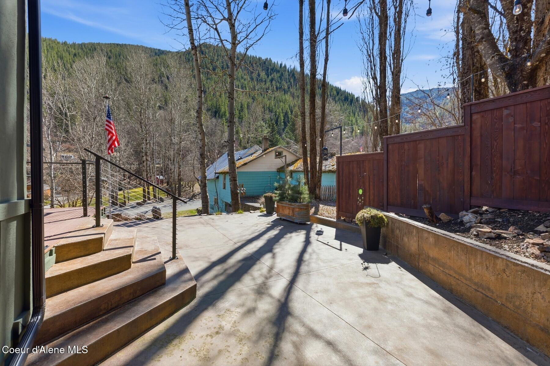 632 Main Street Wardner, ID 83837 - Photo 30 of 48 Patio