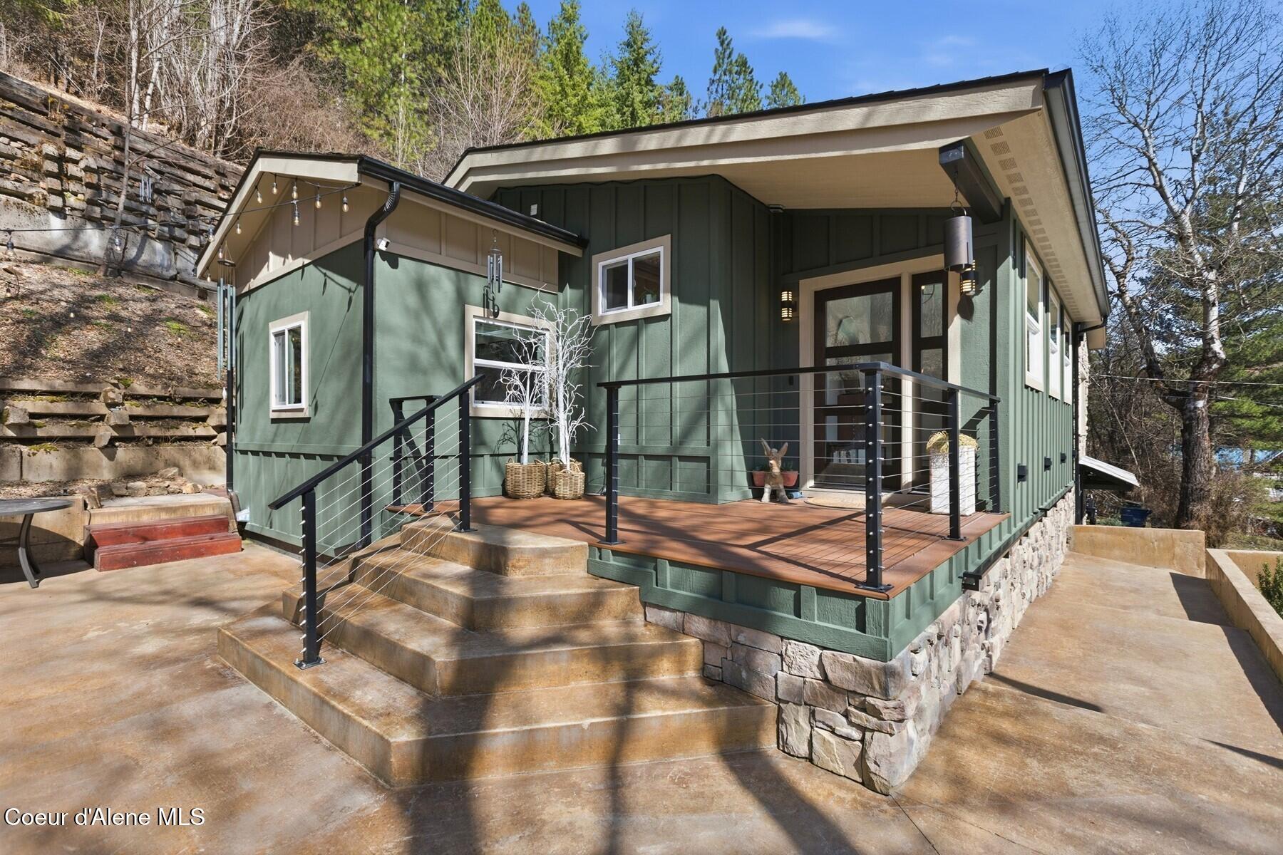 632 Main Street Wardner, ID 83837 - Photo 5 of 48 Contemporary Ski Retreat