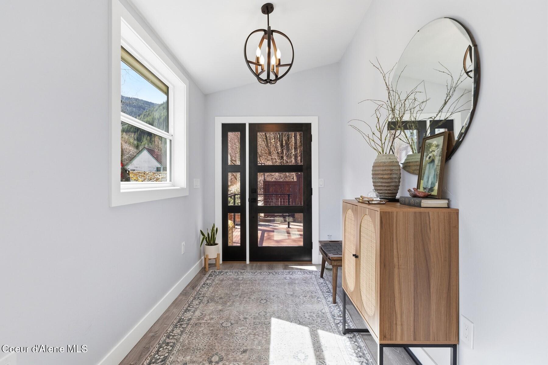 632 Main Street Wardner, ID 83837 - Photo 7 of 48 Stunning Foyer