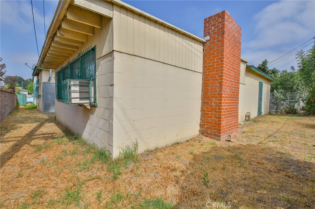 1208 South White Avenue Compton, CA 90221 - Photo 26 of 46 a view of a backyard of the house