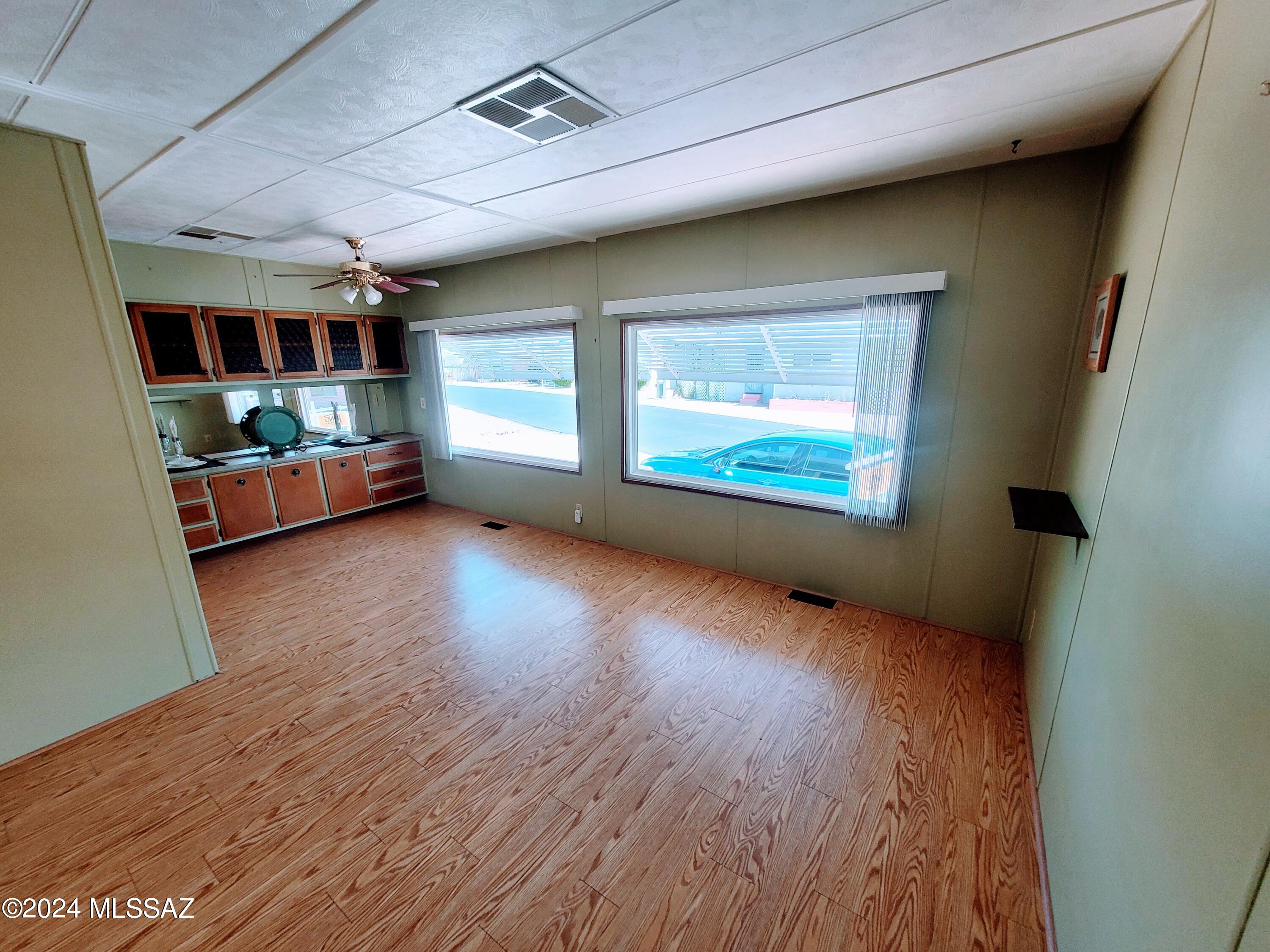 5550 West Box R Street Tucson, AZ 85713 - Photo 5 of 11 Gallery Image 5