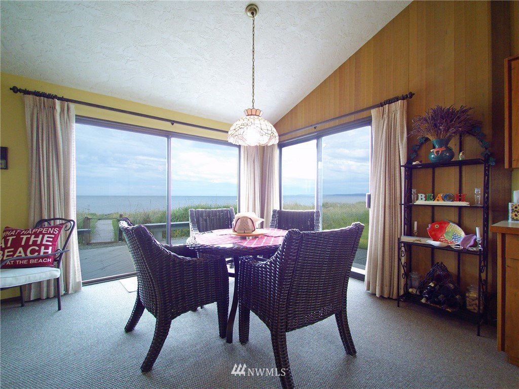 711 3 Crabs Road Sequim, WA 98382 - Photo 8 of 25 Gallery Image 8