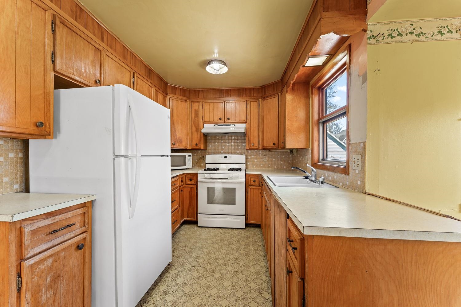 315 South Pine Street Reedsburg, WI 53959 - Photo 14 of 34