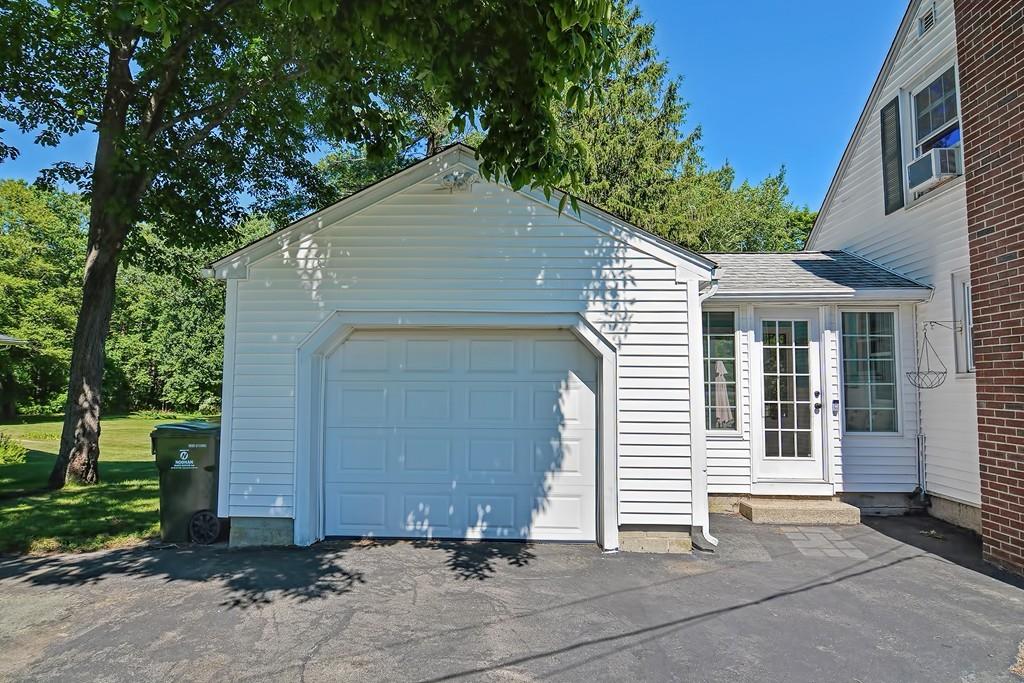 7 Oak Street Raynham, MA 02767 - Photo 3 of 34 Gallery Image 3