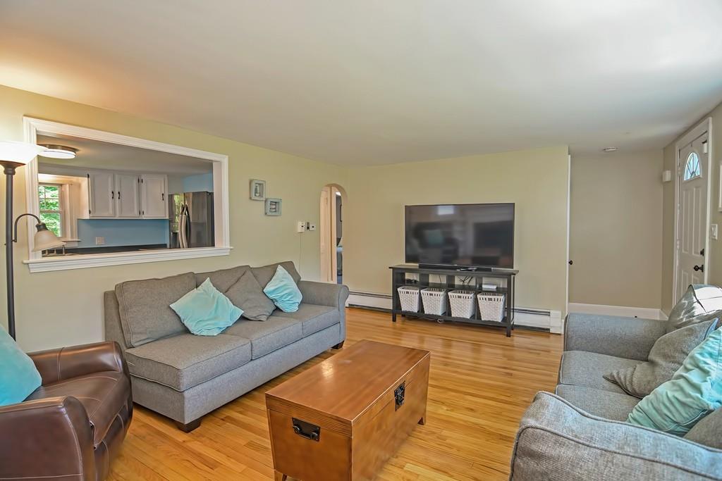 7 Oak Street Raynham, MA 02767 - Photo 8 of 34 Gallery Image 8