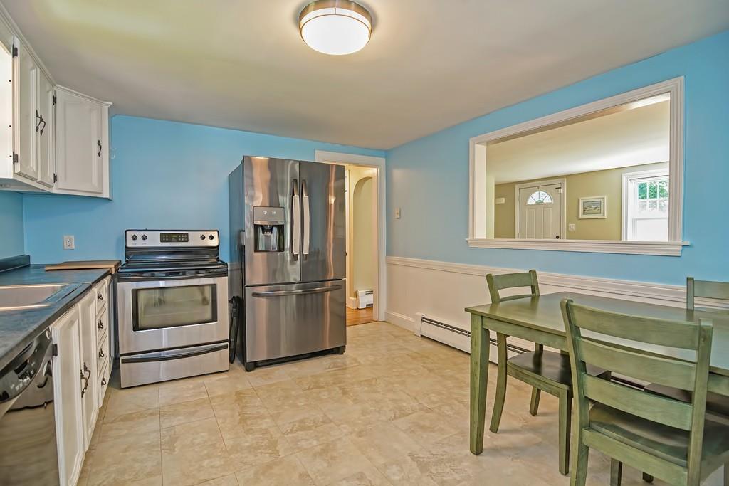 7 Oak Street Raynham, MA 02767 - Photo 9 of 34 Gallery Image 9
