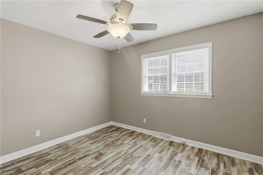 1313 Ridgewood Avenue Reidsville, NC 27320 - Photo 20 of 41 Bedroom