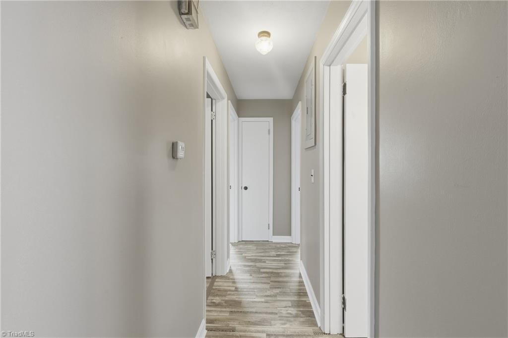 1313 Ridgewood Avenue Reidsville, NC 27320 - Photo 21 of 41 Hallway