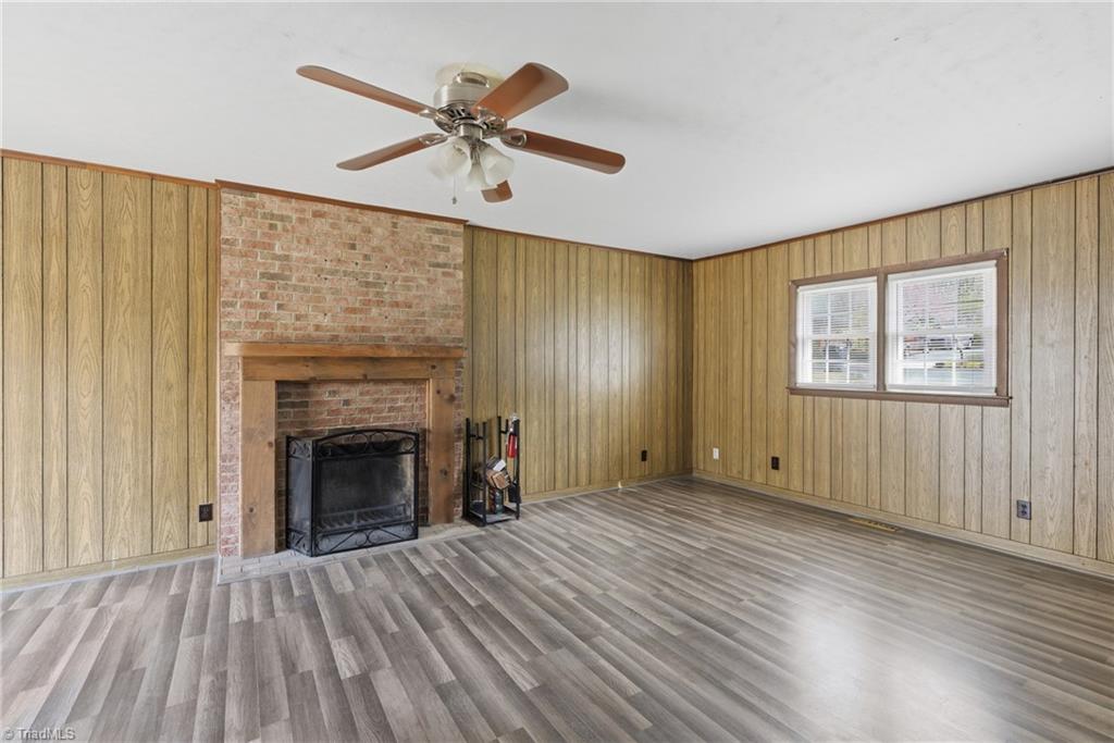 1313 Ridgewood Avenue Reidsville, NC 27320 - Photo 27 of 41 Flex room with a fireplace