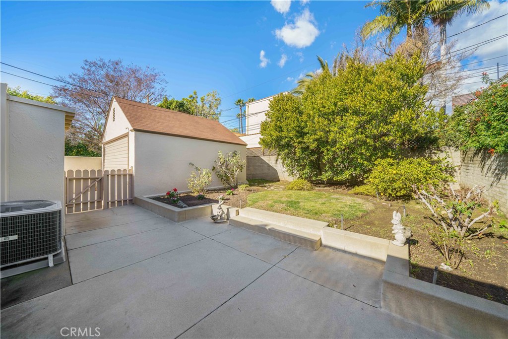 945 Cabrillo Drive Glendale, CA 91207 - Photo 23 of 38