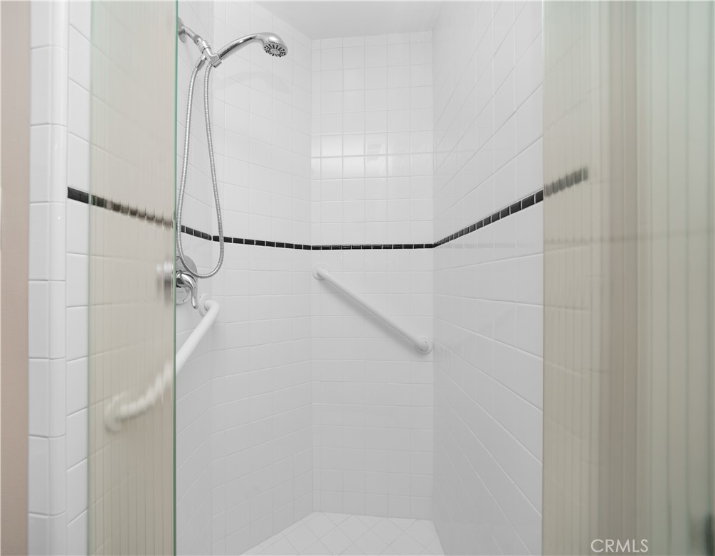 945 Cabrillo Drive Glendale, CA 91207 - Photo 28 of 38 a bathroom with a shower