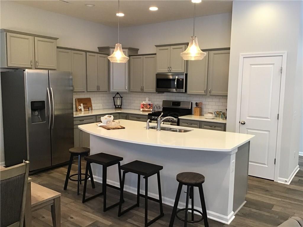 5817 Birtz Road Indianapolis, IN 46216 - Photo 7 of 30 Gallery Image 7