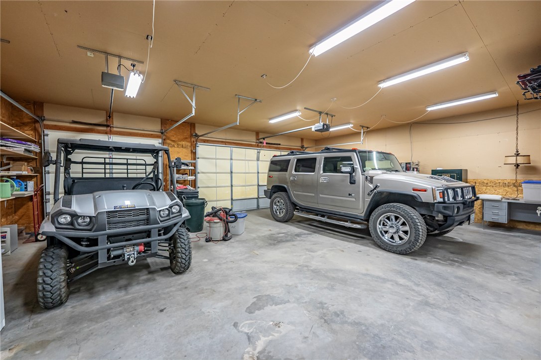 14158 Calabasas Road Yucca, AZ 86438 - Photo 25 of 99 View of garage