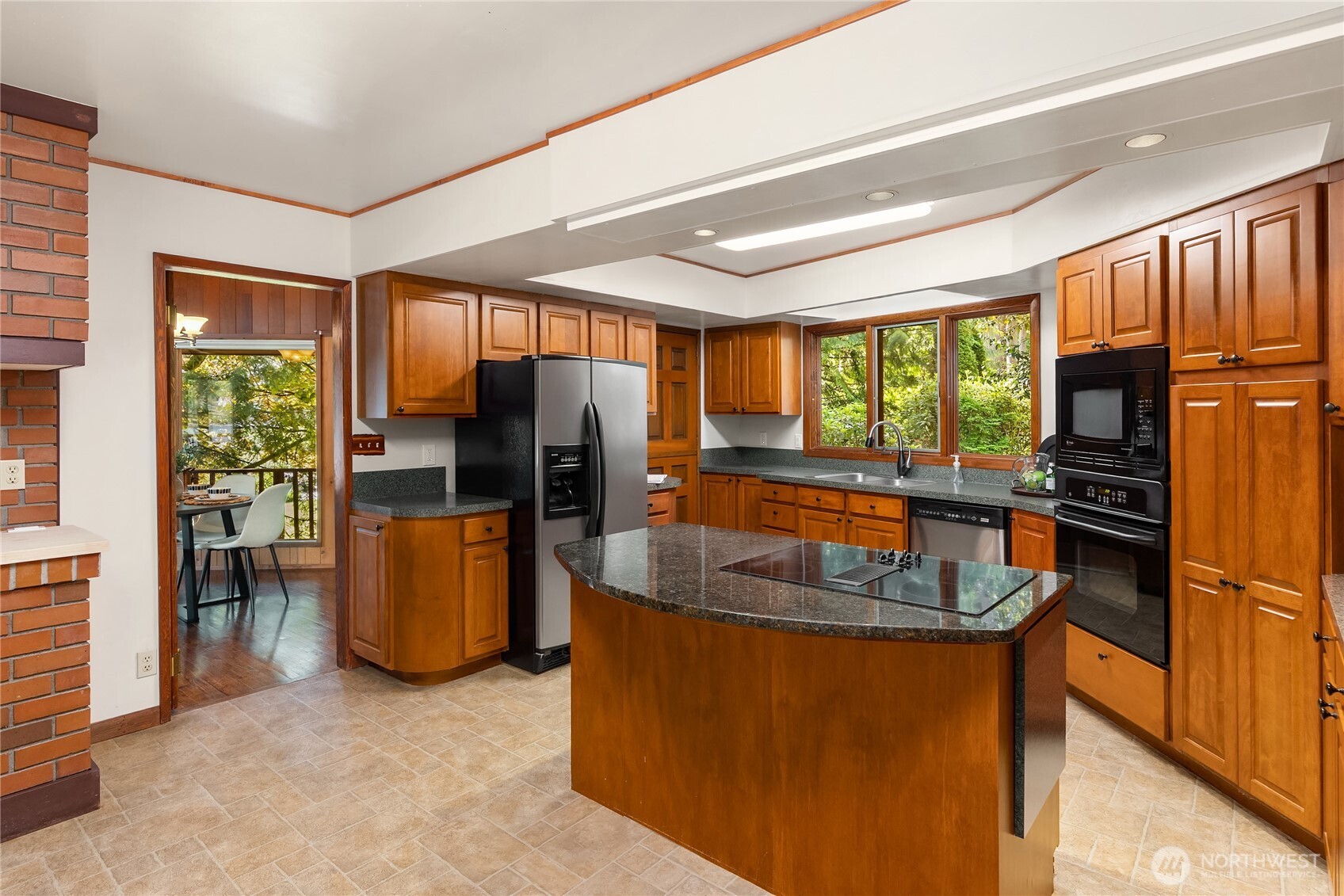 1678 Northeast Jacobson Road Poulsbo, WA 98370 - Photo 19 of 40