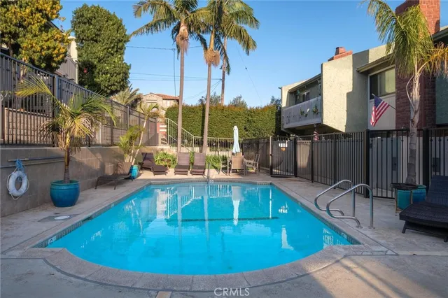 $1,299,000 | 1409 Goodman Avenue, Redondo Beach, CA 90278