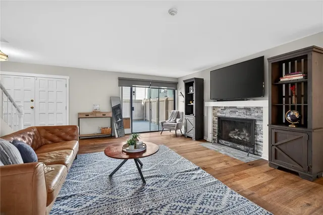 $1,299,000 | 1409 Goodman Avenue, Redondo Beach, CA 90278