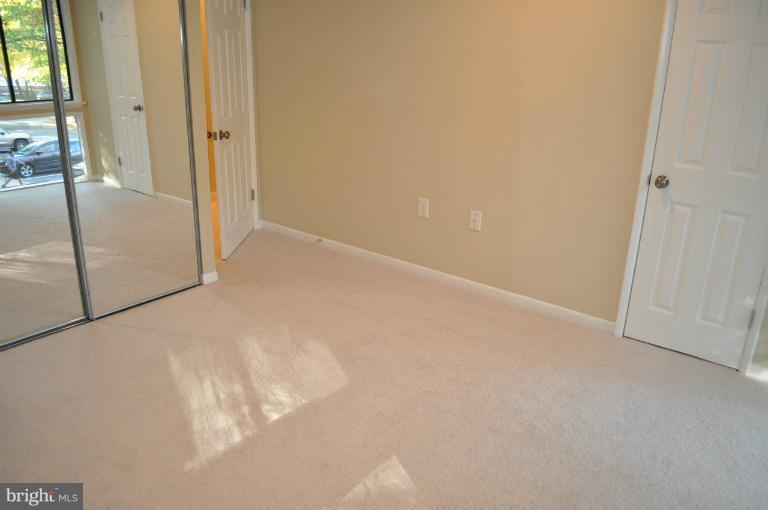 2465 Pyrenees Court Reston, VA 20191 - Photo 11 of 24 Bedroom (Master)