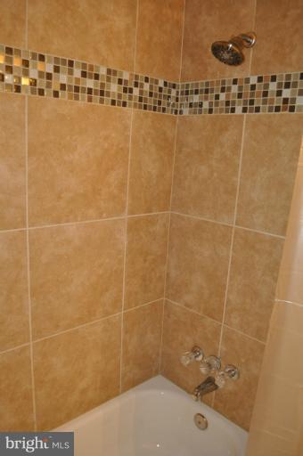 2465 Pyrenees Court Reston, VA 20191 - Photo 16 of 24 Bath