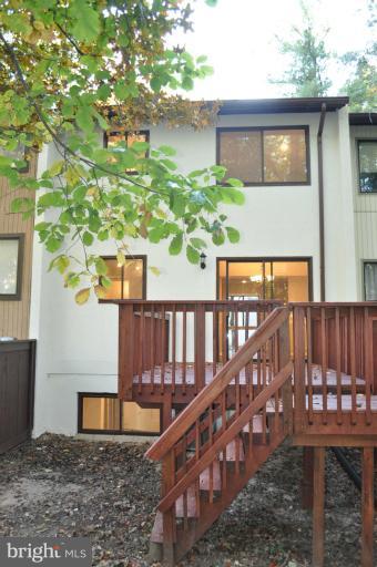 2465 Pyrenees Court Reston, VA 20191 - Photo 17 of 24 Exterior (Rear)