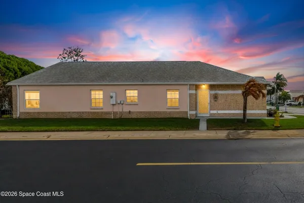 $325,000 | 975 South Fork Circle, Melbourne, FL 32901