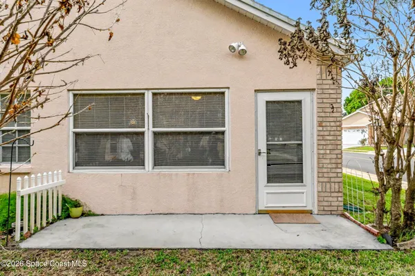 $325,000 | 975 South Fork Circle, Melbourne, FL 32901