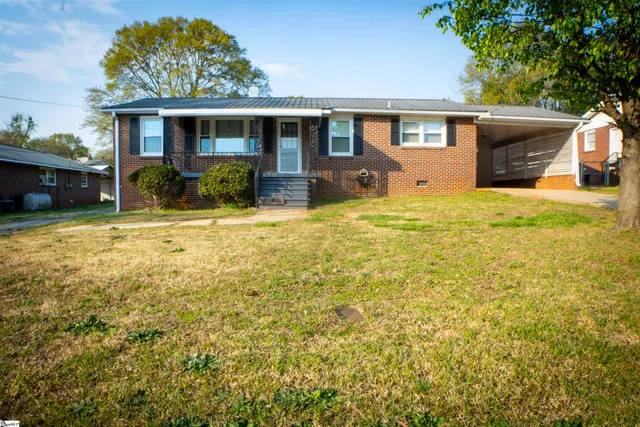 $230,000 | 203 State Rd S-42-467, Inman, SC 29349