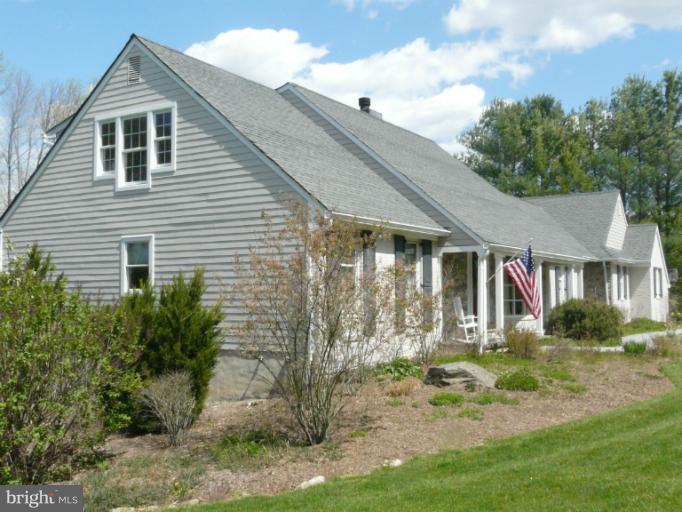 16 Manor Brook Road Monkton, MD 21111 - Photo 21 of 30 a front view of a house with garden