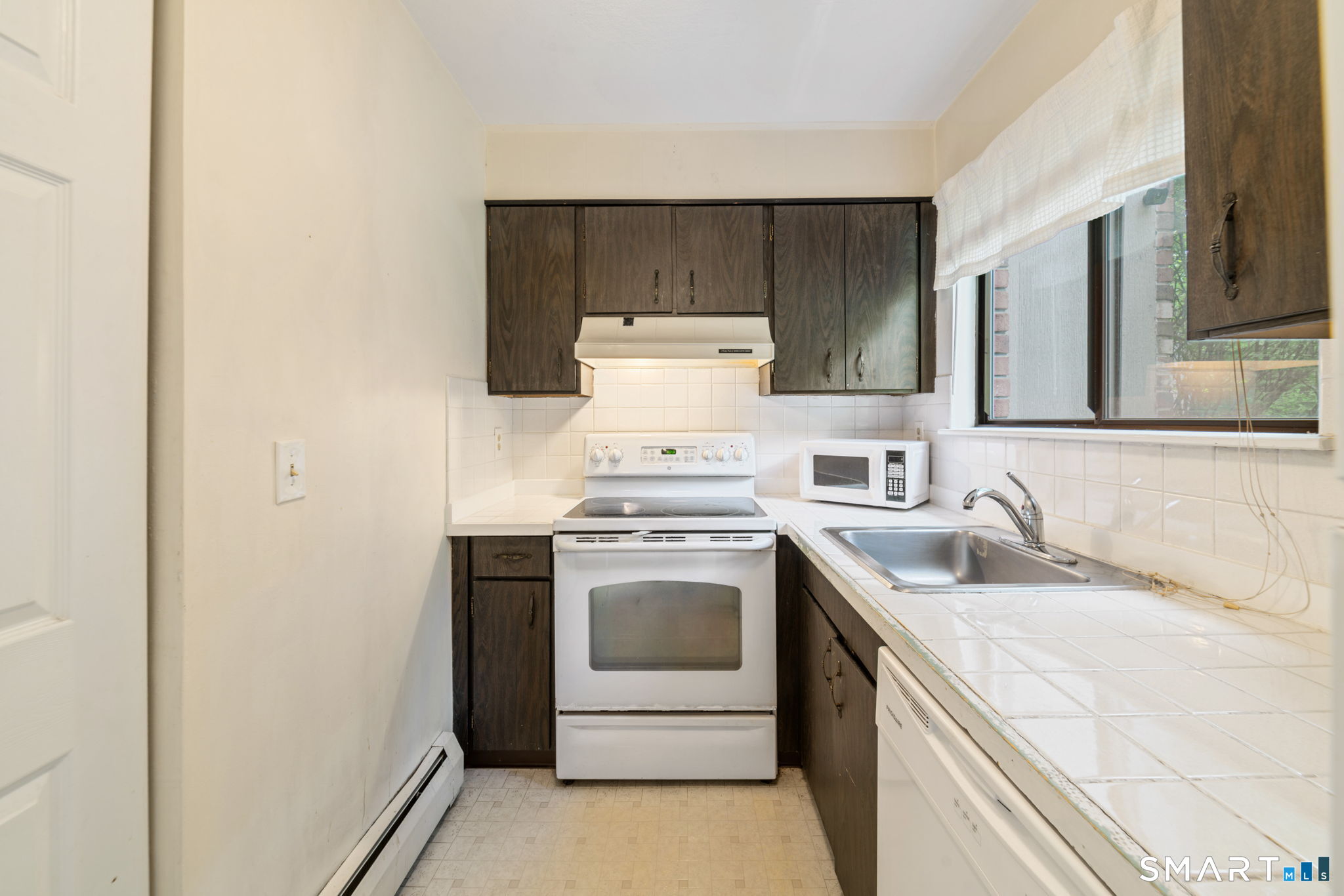 30 Kay Lane, Unit K Waterbury, CT 06708 - Photo 8 of 30