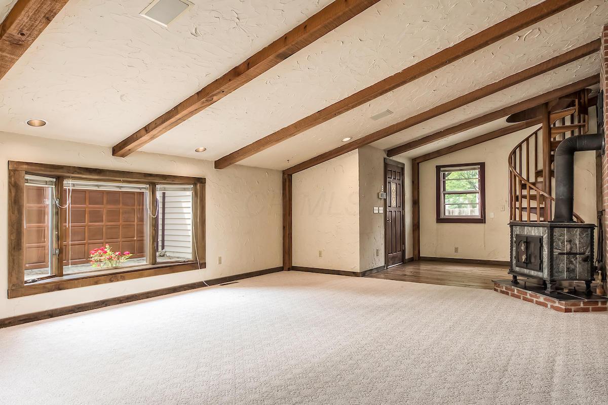 1873 Chatfield Road Columbus, OH 43221 - Photo 19 of 47 Gallery Image 19