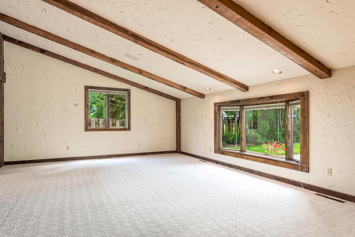 1873 Chatfield Road Columbus, OH 43221 - Photo 21 of 47 Gallery Image 21