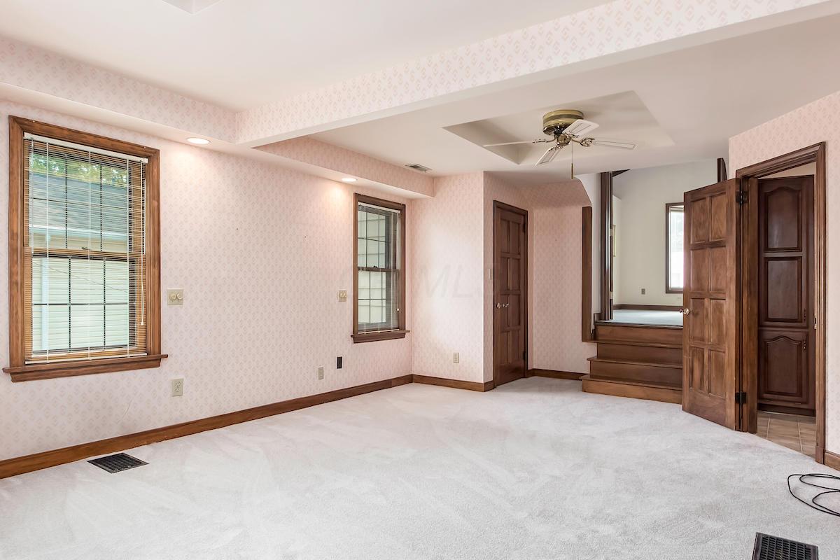 1873 Chatfield Road Columbus, OH 43221 - Photo 26 of 47 Gallery Image 26