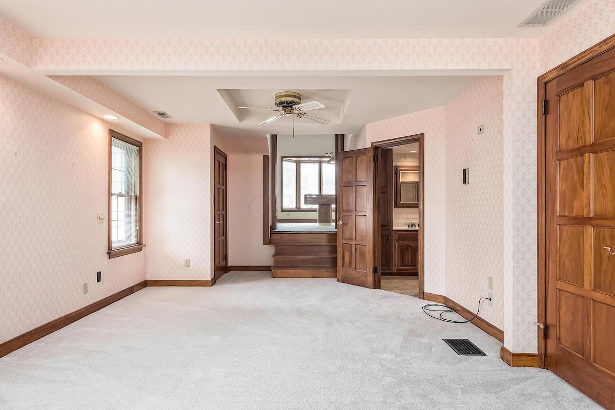 1873 Chatfield Road Columbus, OH 43221 - Photo 27 of 47 Gallery Image 27